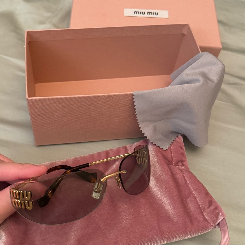 MIU MIU sunglasses